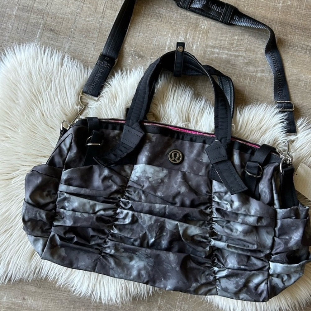Lululemon Festival Bag Il Diamond Dye Asphalt Black Gym Duffle Backpack $259